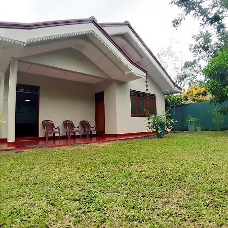 Mutu Villa Диквелла Экстерьер фото